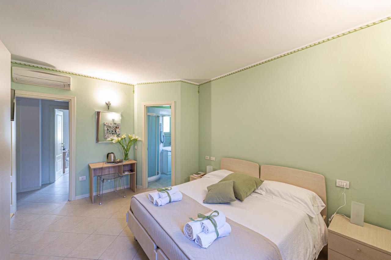 B&B Casa Paola Moniga del Garda Exterior photo